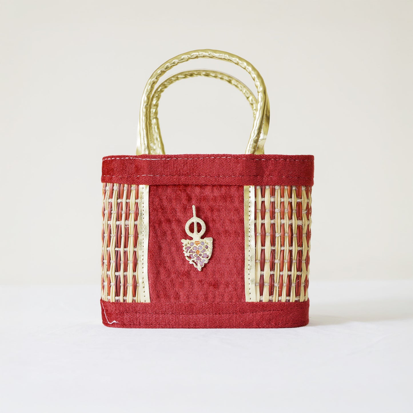 Sac à Main en Fibre Naturelle – Élégance et Durabilité