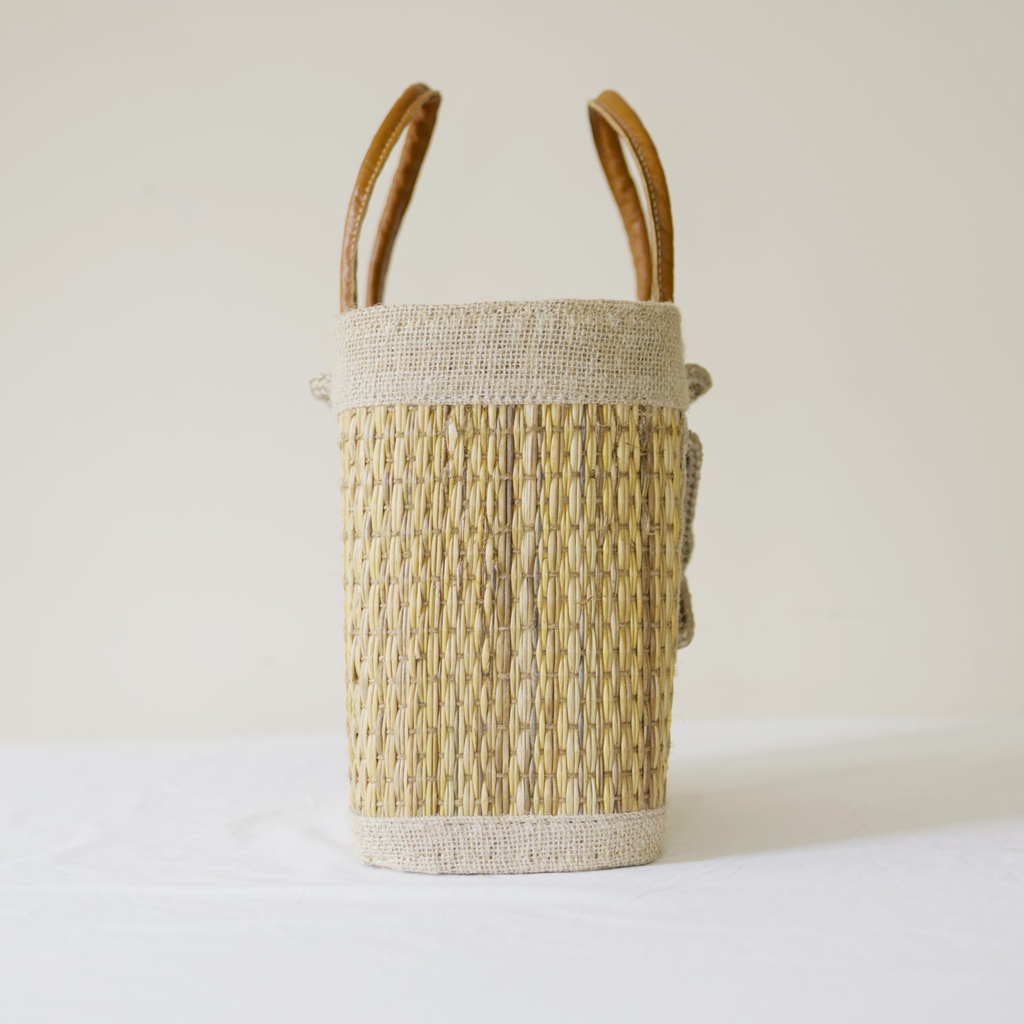 Sac à Main en Fibre Naturelle – Élégance et Durabilité