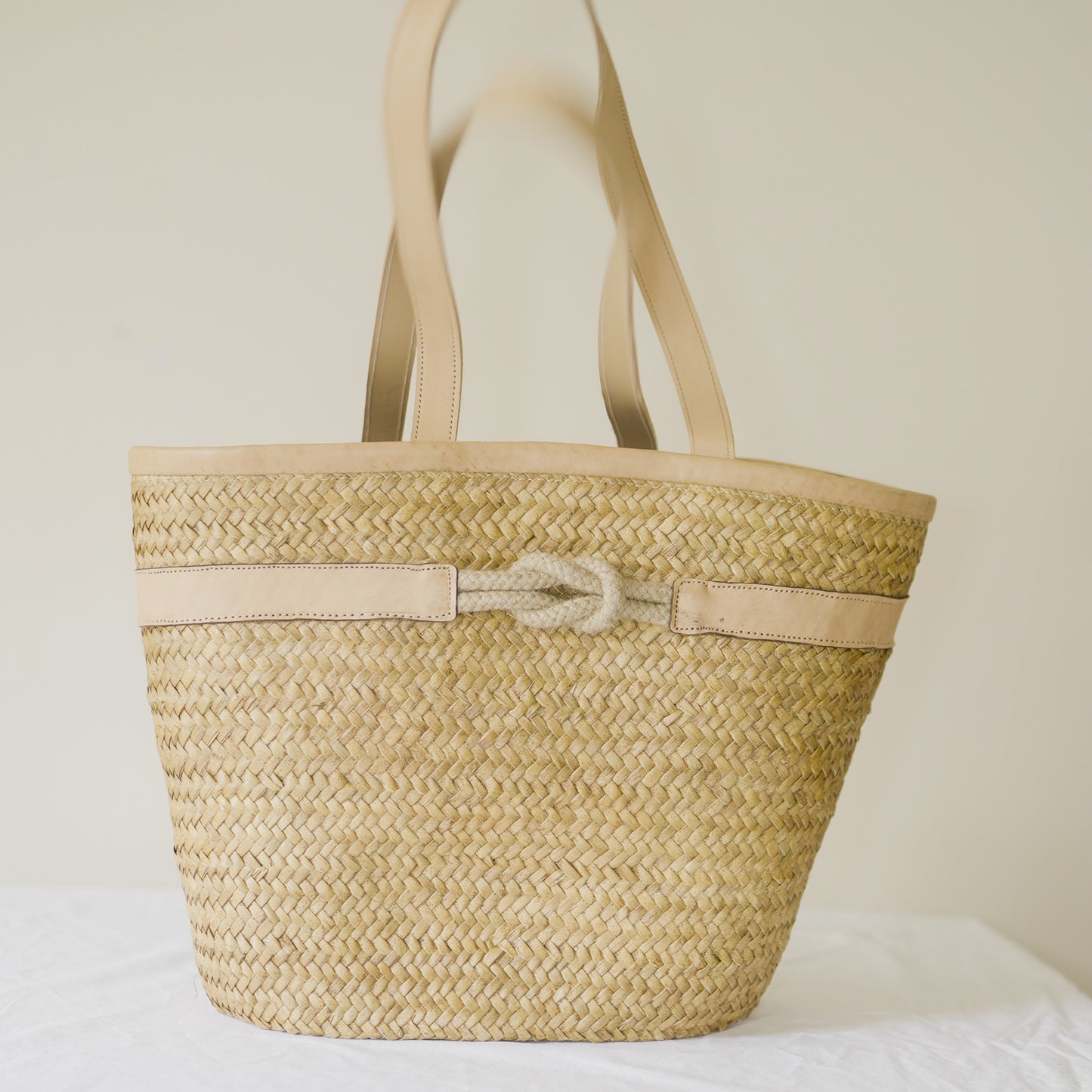 Sac à Main en Fibre Naturelle – Élégance et Durabilité