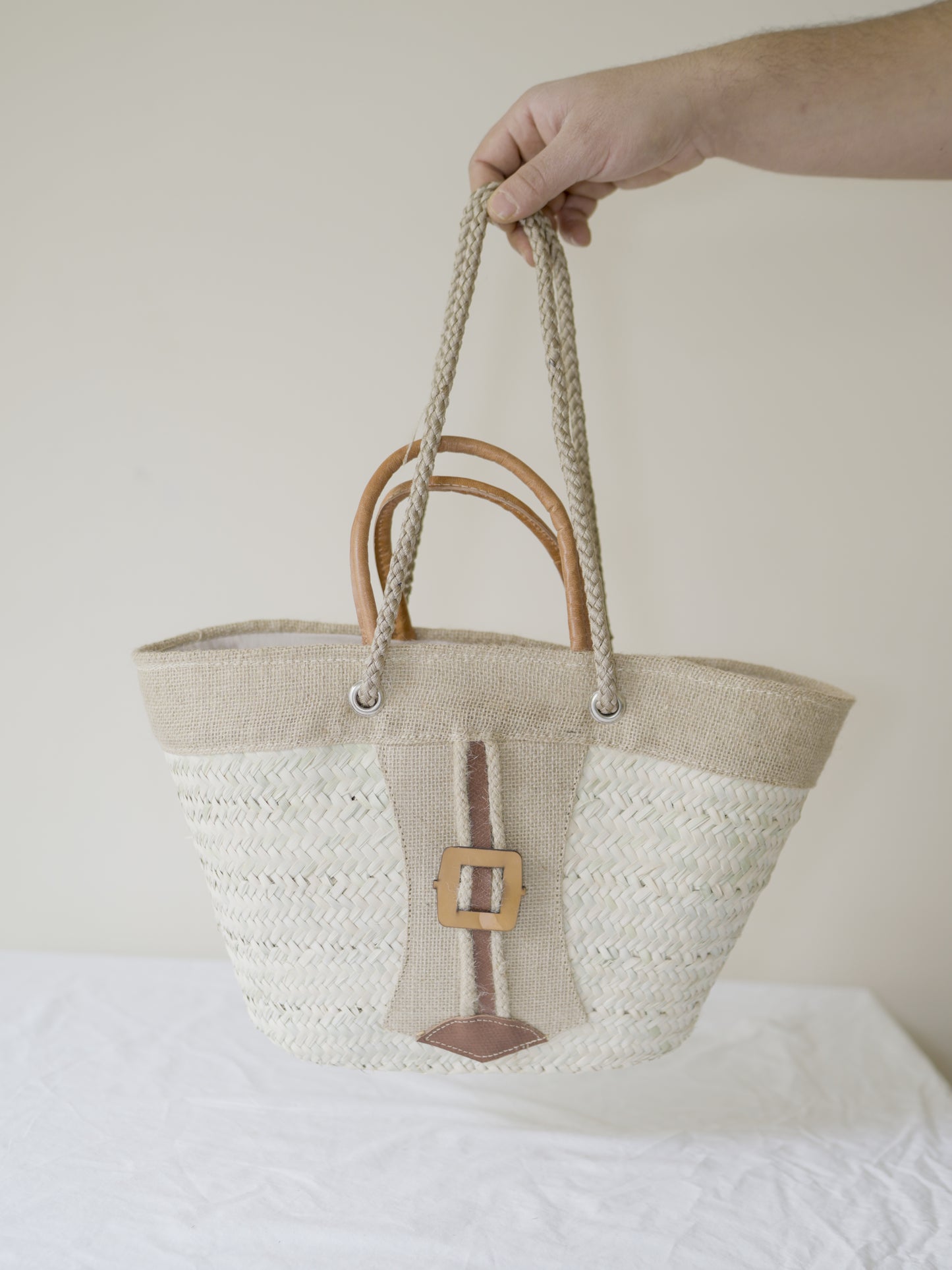 Sac à Main en Fibre Naturelle – Élégance et Durabilité