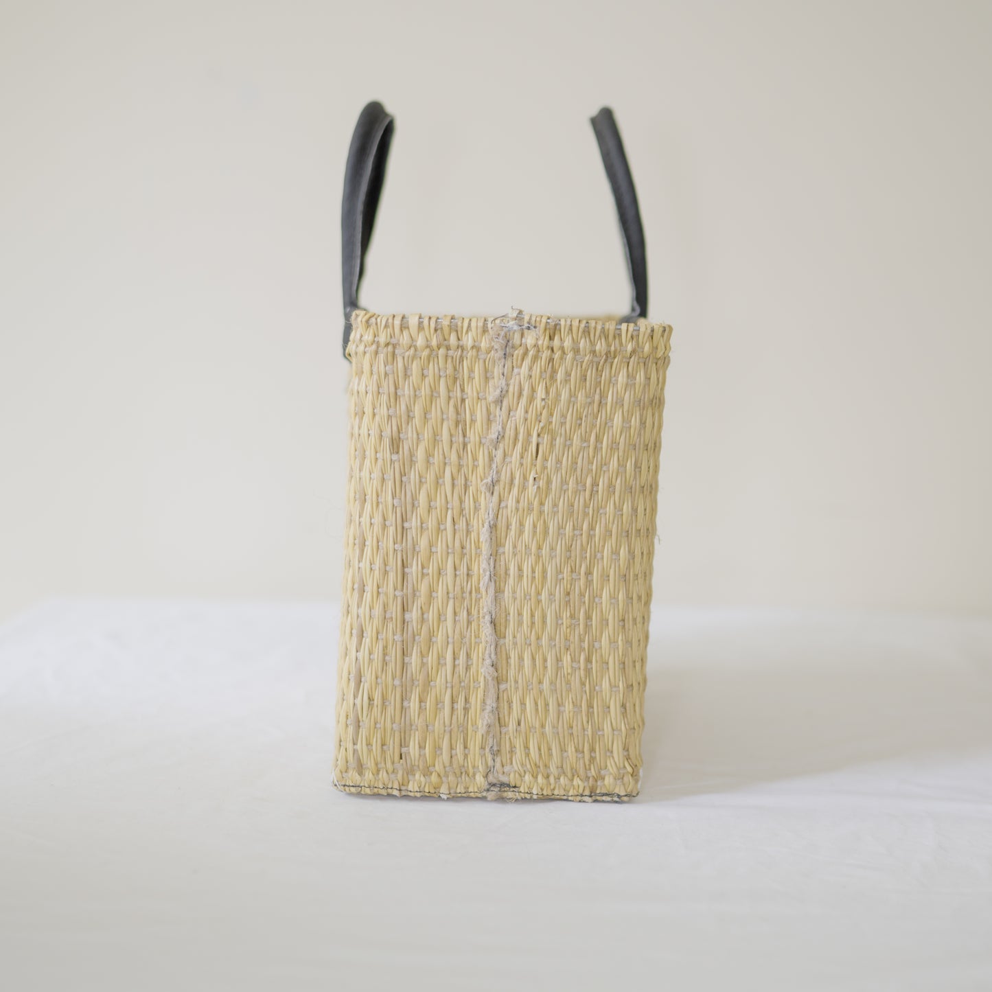 Lot de 3 Sacs à Main en Fibre Naturelle – Élégance et Durabilité