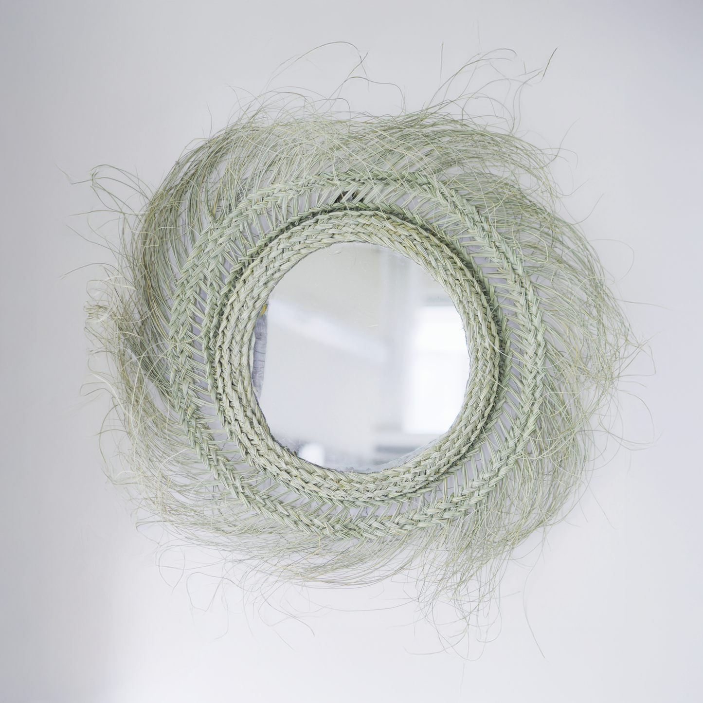 Miroir en Fibre Naturelle – Élégance et Design Naturel