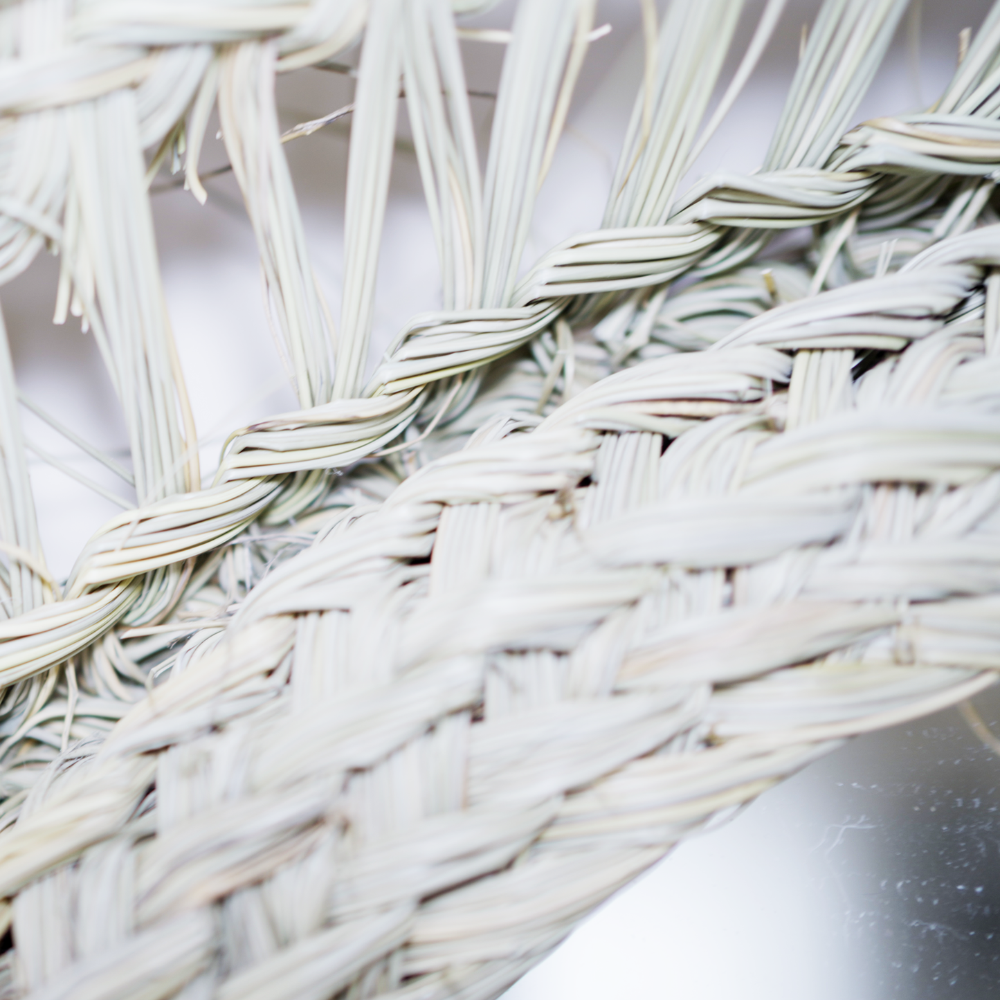 Miroir en Fibre Naturelle – Élégance et Design Naturel