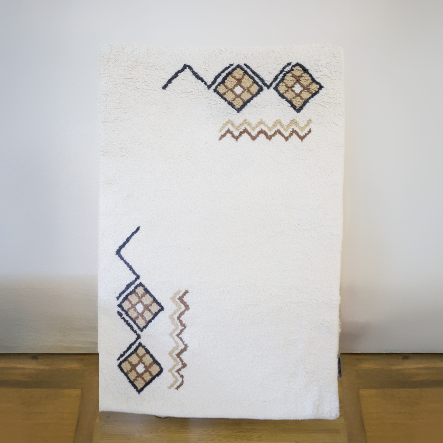Tapis Fait Main Artisanal – Design Unique et Qualité Supérieure - 158x90cm
