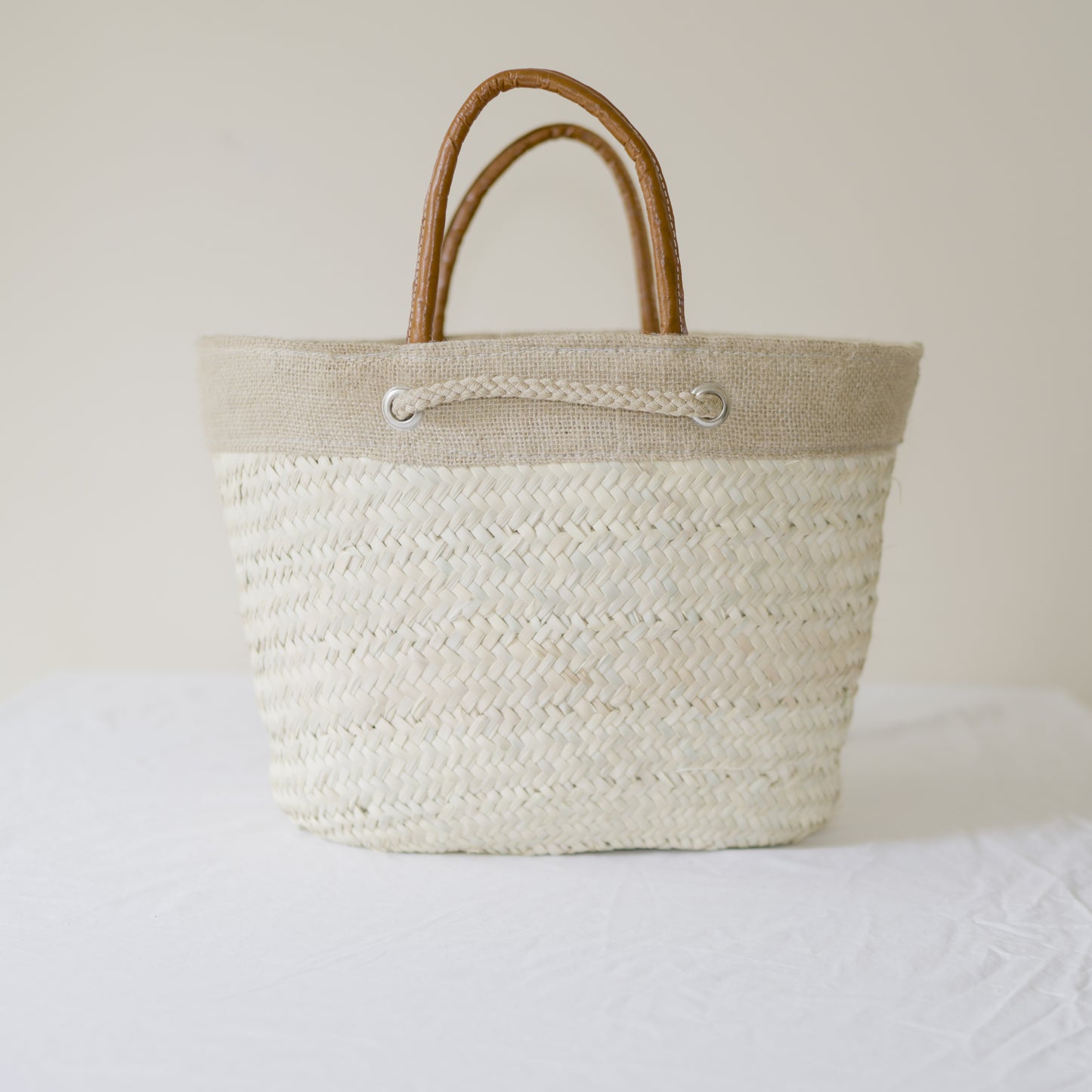 Sac à Main en Fibre Naturelle – Élégance et Durabilité