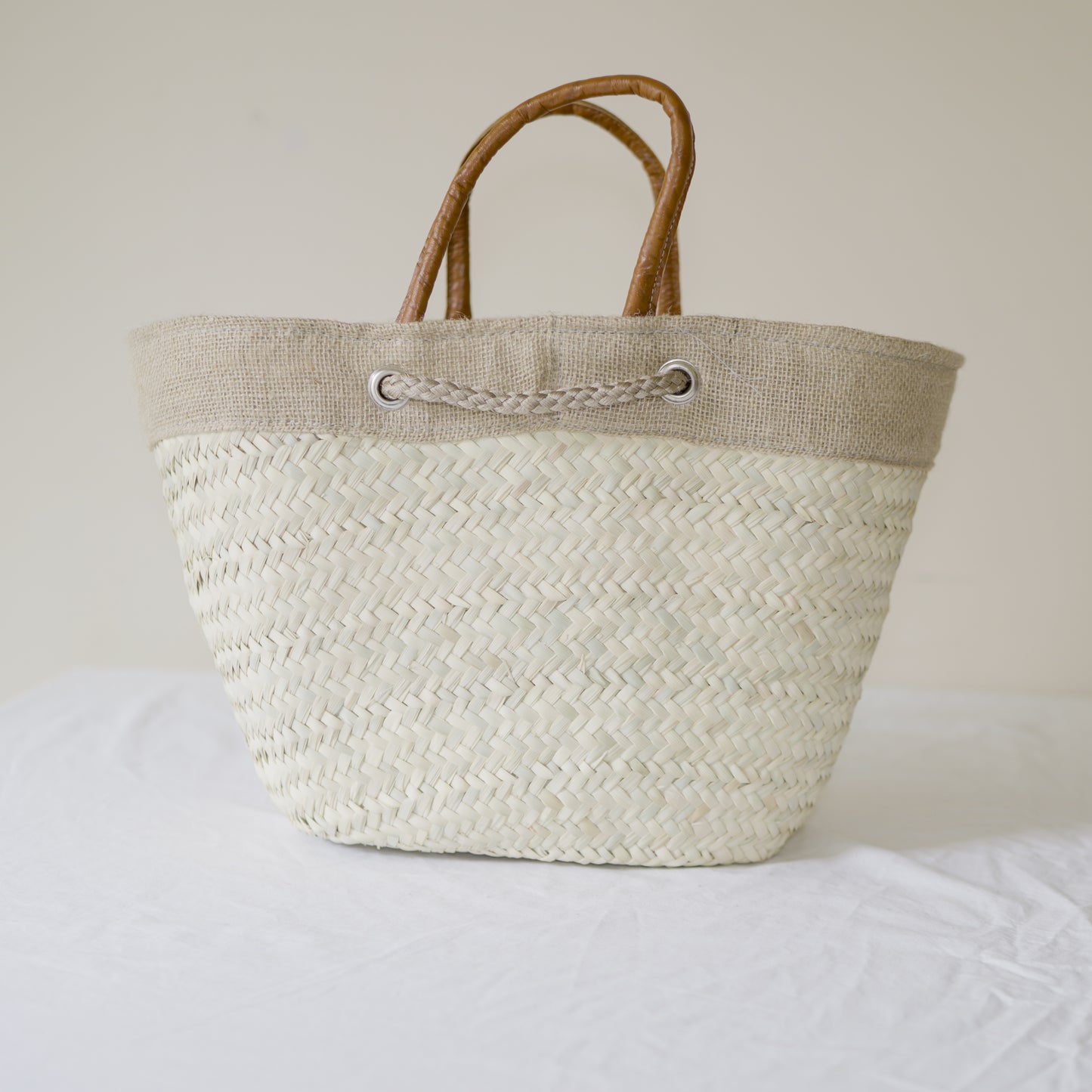 Sac à Main en Fibre Naturelle – Élégance et Durabilité
